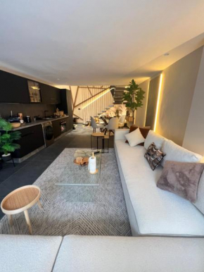 Quart des hôpitaux duplex luxe et sérénité